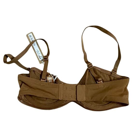 SKIMS ULTRA FINE MESH STRAPLESS BRA SIZE 30B - Picture 2 of 4